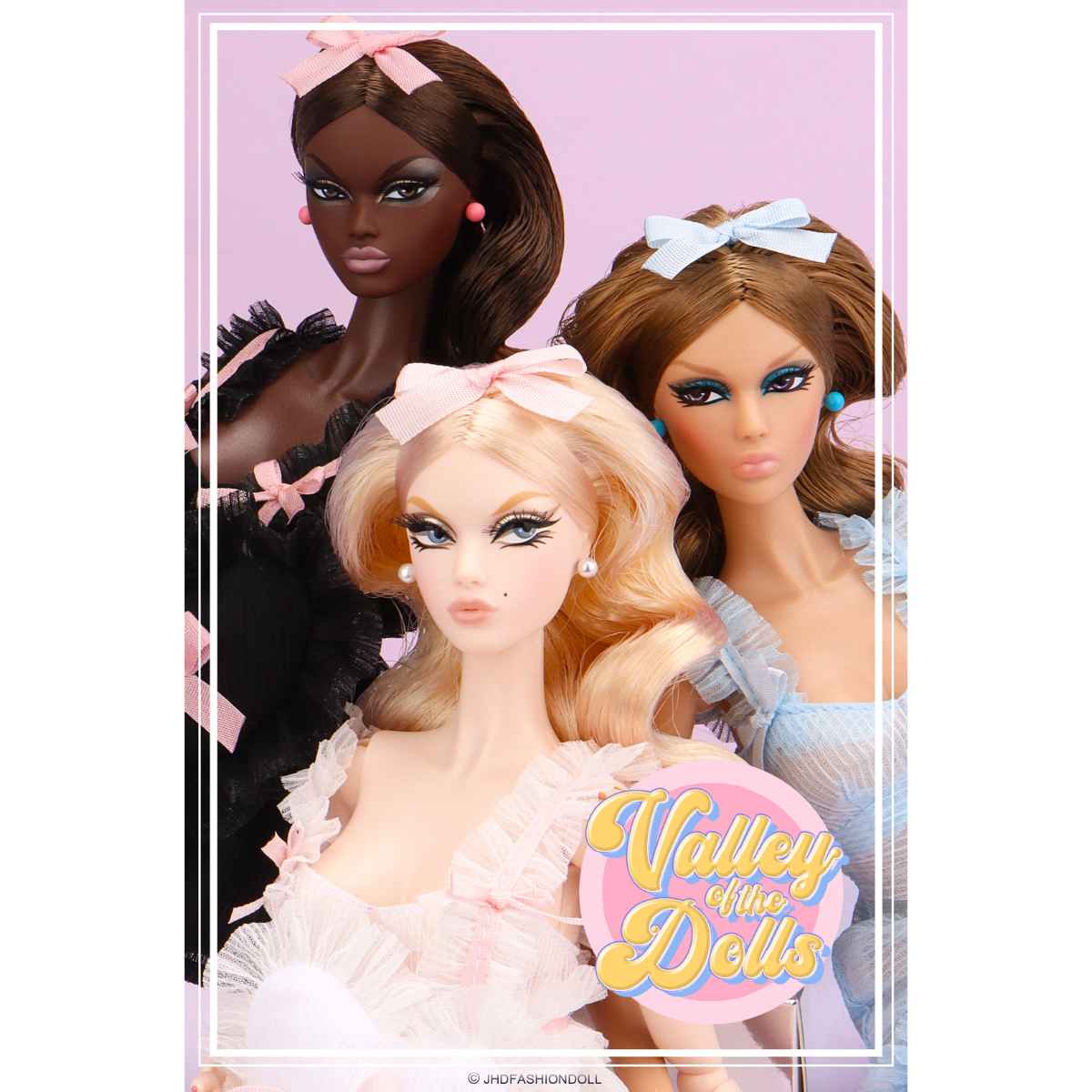 VALLEY OF THE DOLLS GIRLS' NIGHT DOLLS