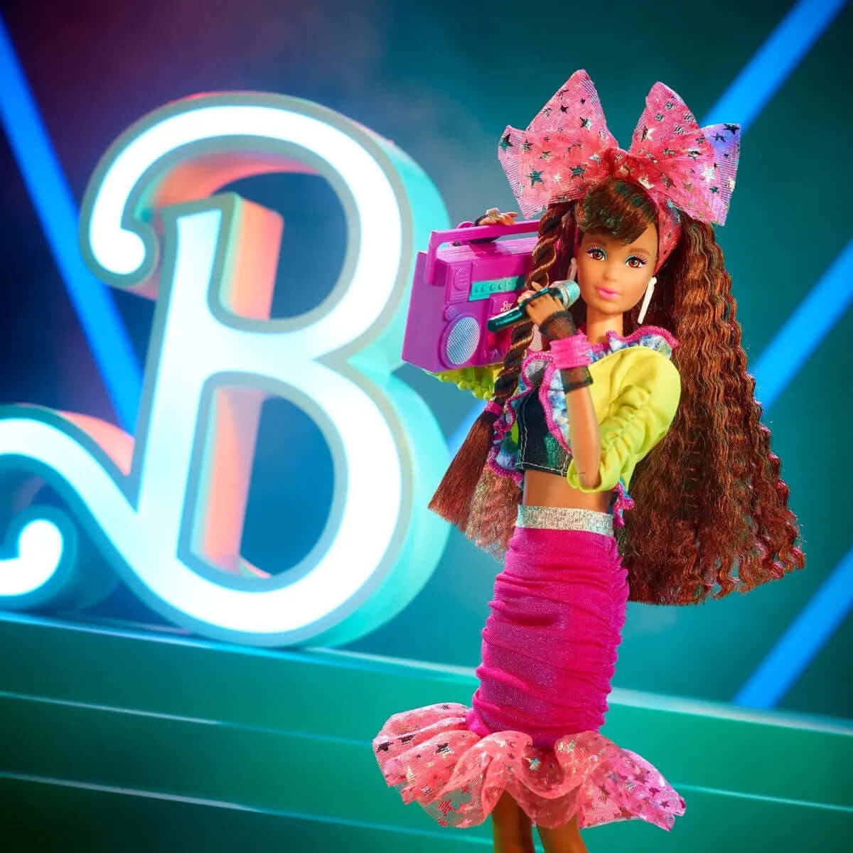 Barbie Rewind 80s Edition Dolls' Night Out Doll-Themed Doll (Brunette) - Simon's Collectibles