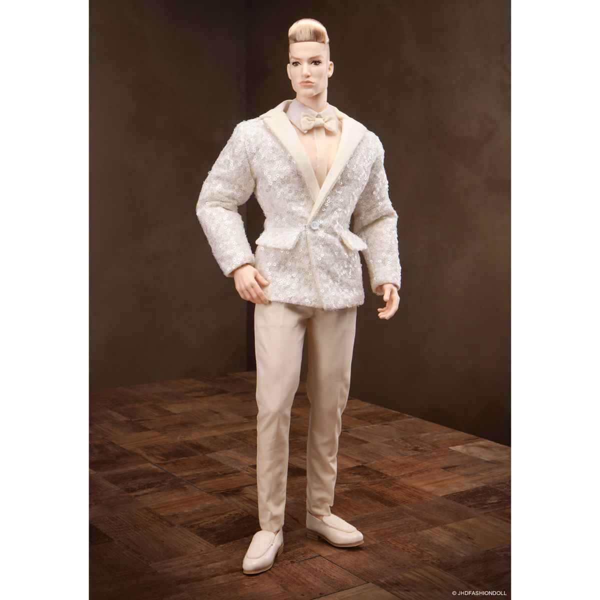 JHDFASHIONDOLL JHDFASHIONDOLL 8th Anniversary: White Gala JASPER - Simon's Collectibles, UK