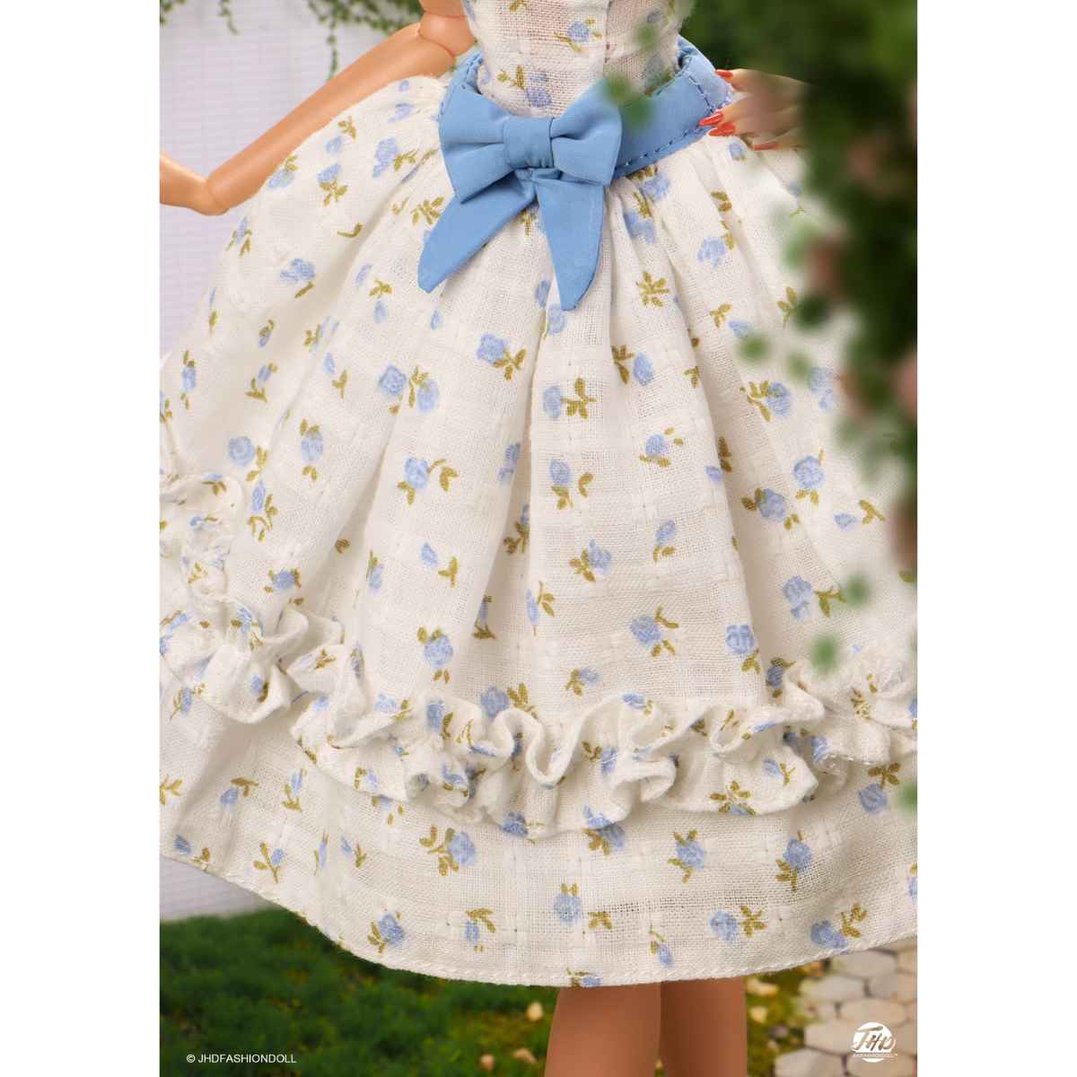 JHDFASHIONDOLL MaryMacy – Valley of the Dolls: Garden Party Gift Set 'Blue Blossoms' Doll VD2505 - Simon's Collectibles, UK