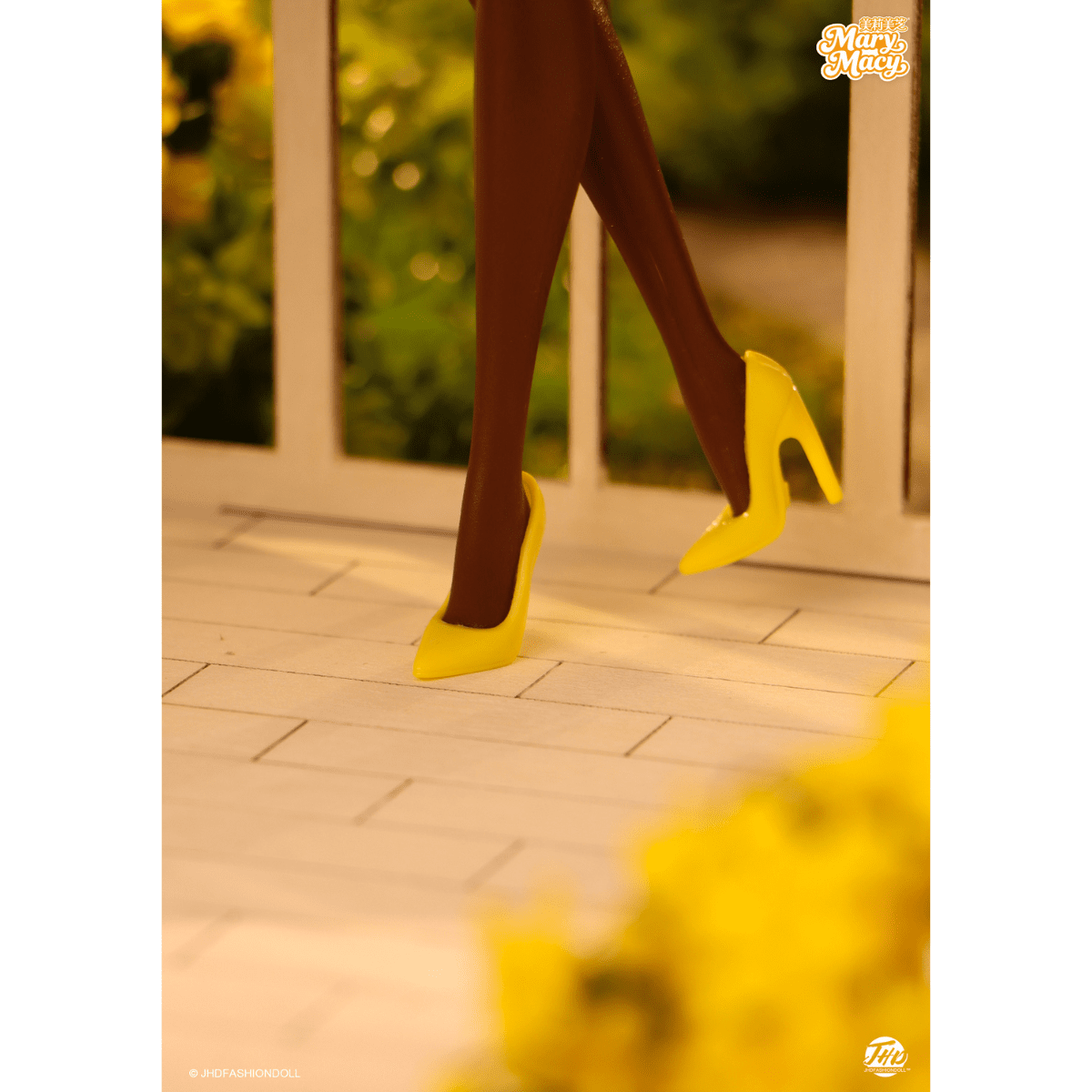 VIP VD2507 – MaryMacy Valley of the Dolls: Garden Party Fashion Set – Yellow Blossoms - Simon's Collectibles, UK