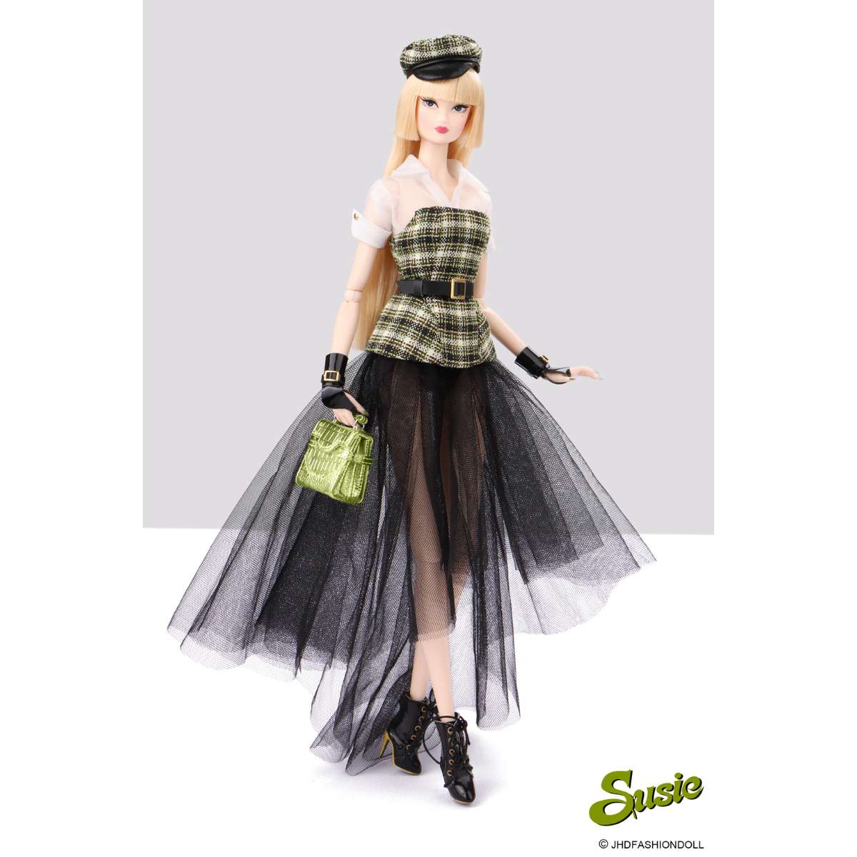 Susie: FASHION NIGHT OUT Exclusive Doll by JHDFASHIONDOLL - Simon's Collectibles